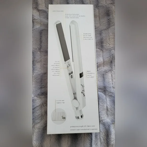 Leandro Limited White Hair Straightener - Picture 2 of 4
